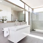 דירה Luxury Penthouse With Sea Views And Terrace La Caleta אדחה