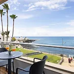 Luxury Penthouse With Sea Views And Terrace La Caleta