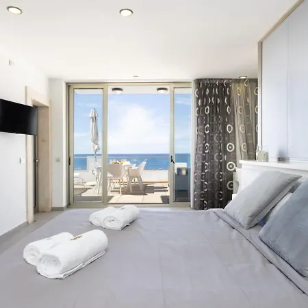 Luxury Penthouse With Sea Views And Terrace La Caleta 阿德耶