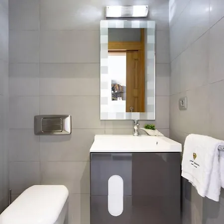 Luxury Penthouse With Sea Views And Terrace La Caleta Appartement