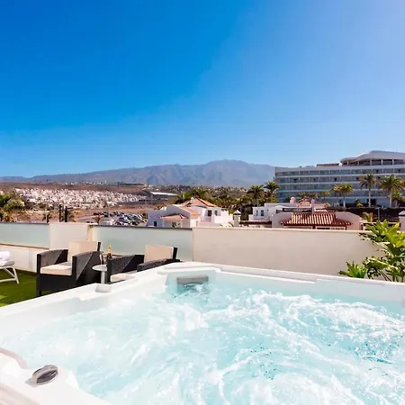 Luxury Penthouse With Sea Views And Terrace La Caleta Appartement