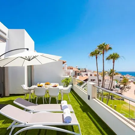 Luxury Penthouse With Sea Views And Terrace La Caleta Appartement