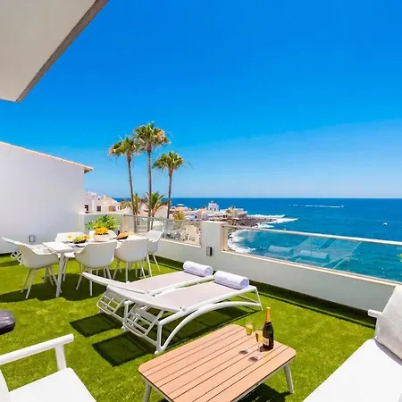 Luxury Penthouse With Sea Views And Terrace La Caleta Appartement