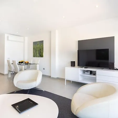 Luxury Penthouse With Sea Views And Terrace La Caleta Appartement