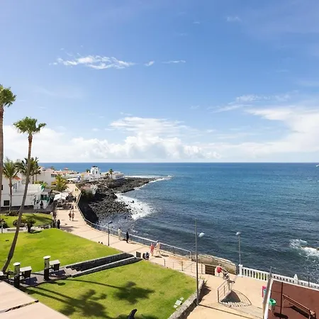 Luxury Penthouse With Sea Views And Terrace La Caleta Appartement *
