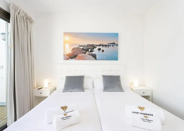 Luxury Penthouse With Sea Views And Terrace La Caleta Appartement