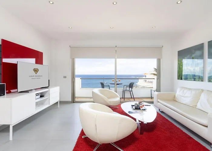 公寓 Luxury Penthouse With Sea Views And Terrace La Caleta
