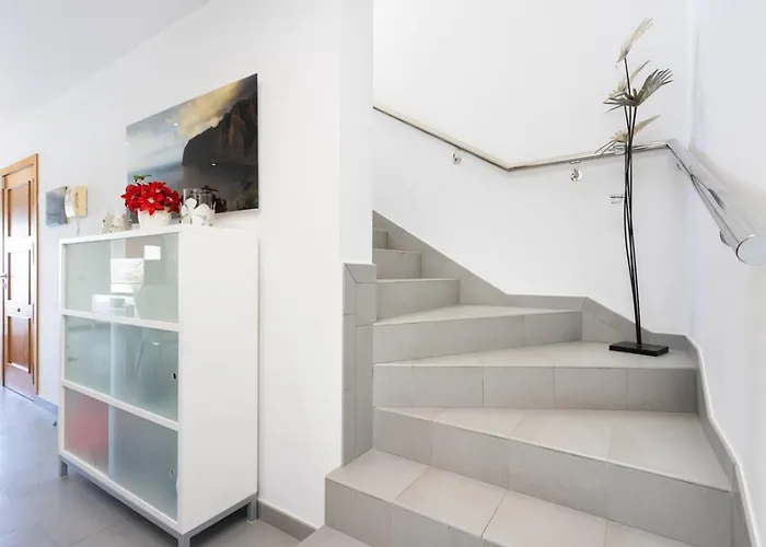 公寓 Luxury Penthouse With Sea Views And Terrace La Caleta